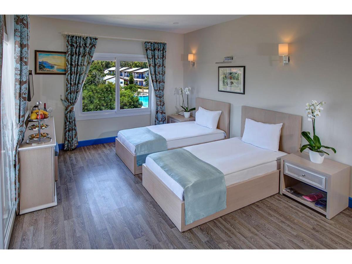 Queen Aphrodite Hotel Karpasa エクステリア 写真