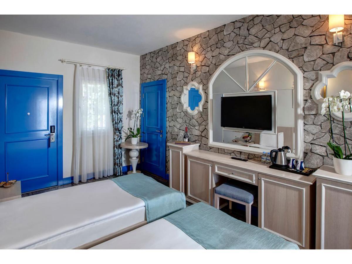 Queen Aphrodite Hotel Karpasa エクステリア 写真