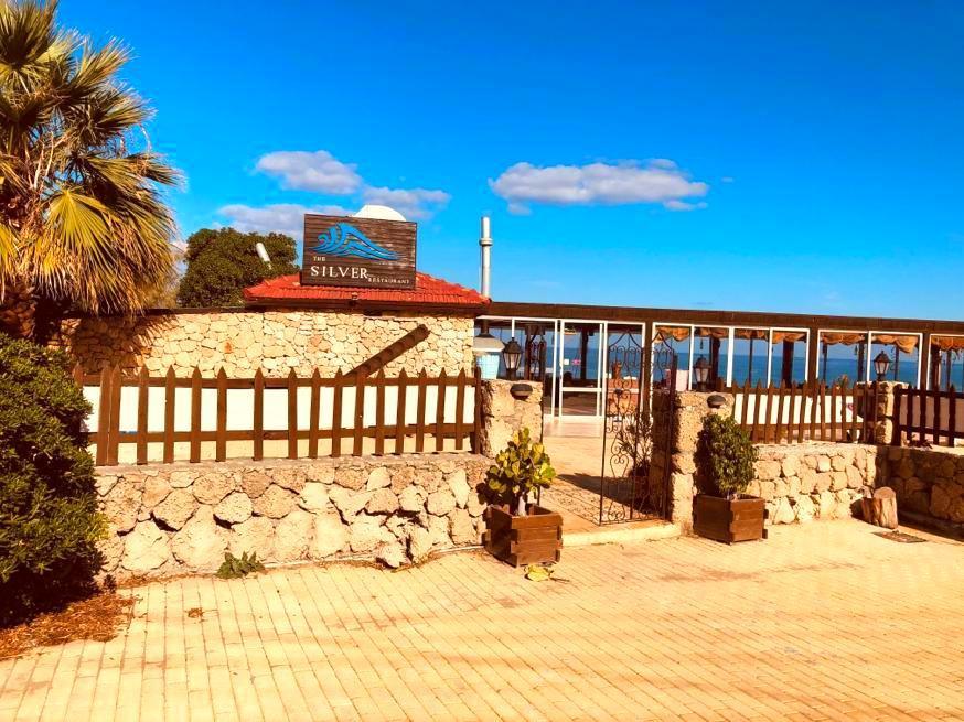 Queen Aphrodite Hotel Karpasa エクステリア 写真