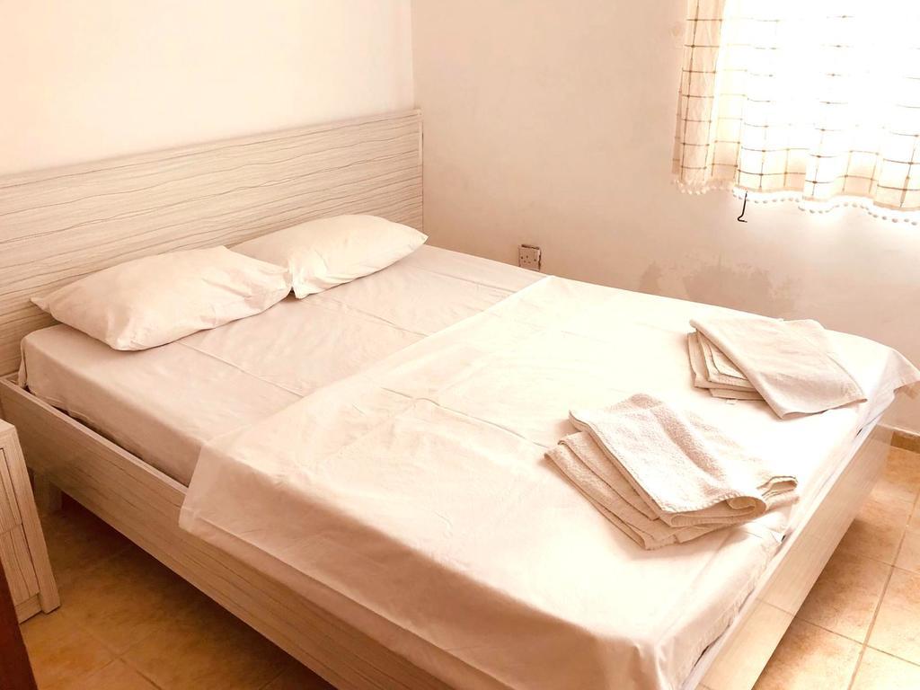 Queen Aphrodite Hotel Karpasa エクステリア 写真